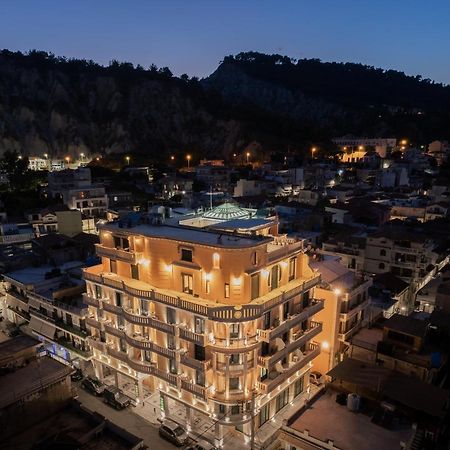 זקינטוס טאון Exanimo Luxury Apartments מראה חיצוני תמונה